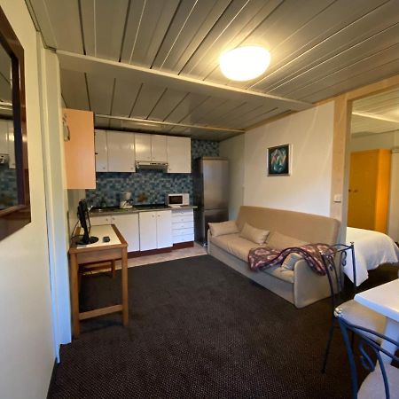 Pension Compostela Inn Cacheiras Экстерьер фото