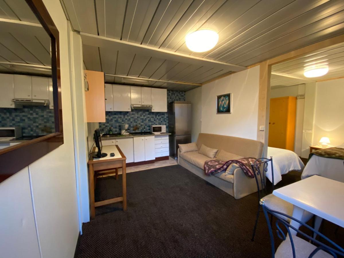 Pension Compostela Inn Cacheiras Экстерьер фото