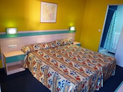Pension Compostela Inn Cacheiras Экстерьер фото