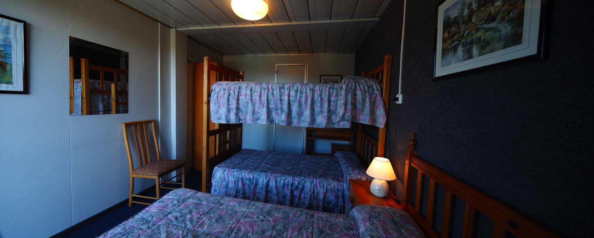 Pension Compostela Inn Cacheiras Экстерьер фото